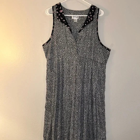 TF•LA Black & White Floral Maxi Dress | Boho Chic Italy-Inspired Look | Size L - Picture 8 of 10